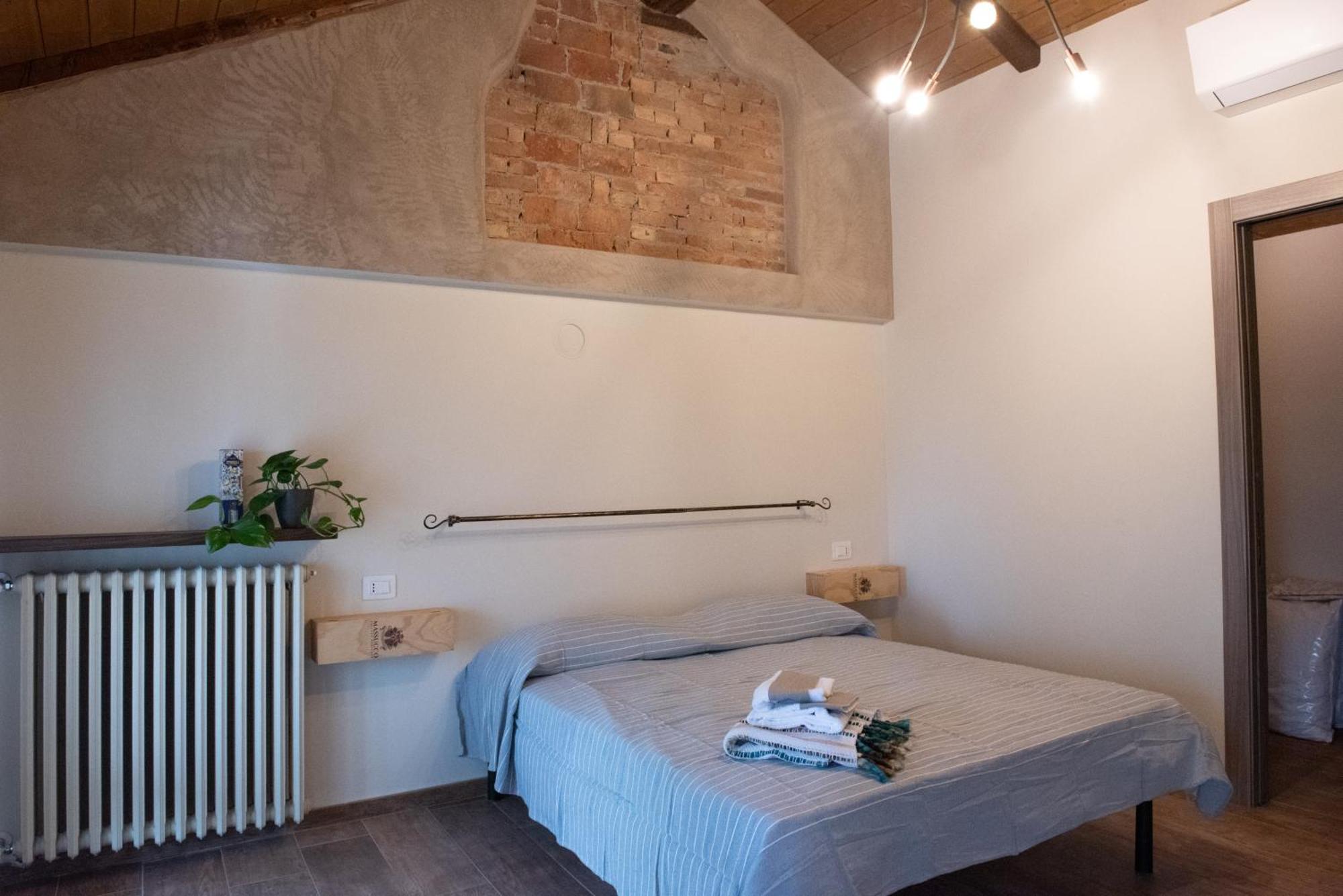 Hotel Byvigin Magliano Alfieri Esterno foto